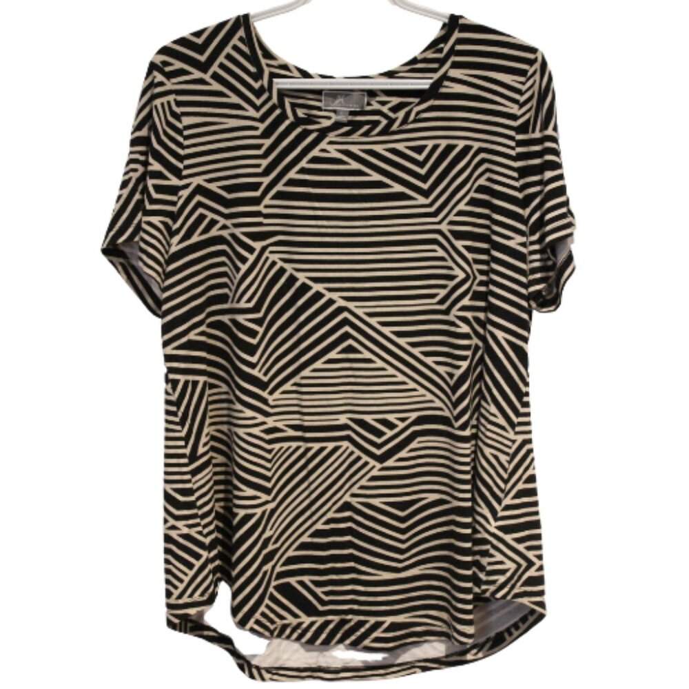 2/$20 🏷 JM Collection Patterned Tshirt Size L